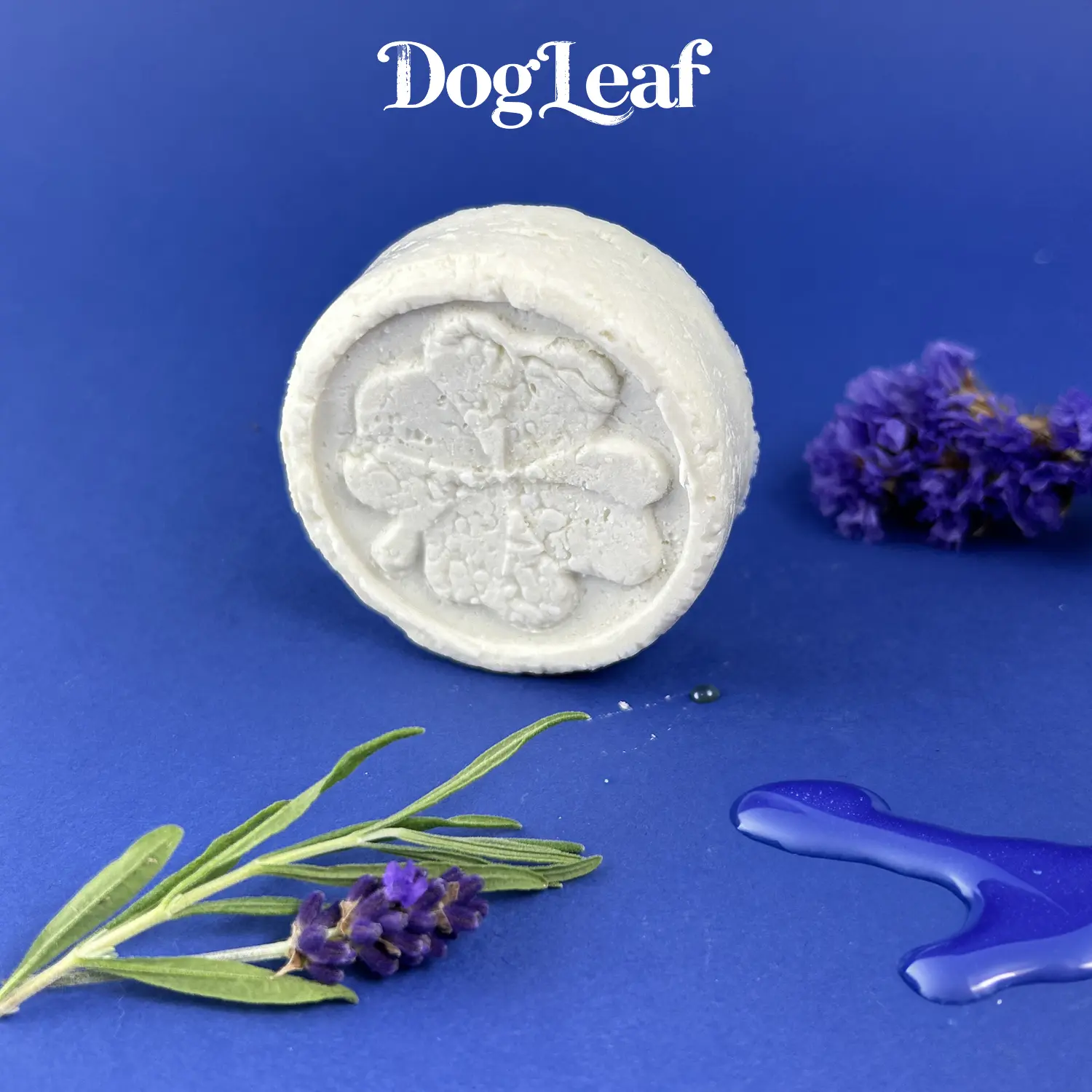 Savon Popo'Leaf, présenté avec un brin de lavande